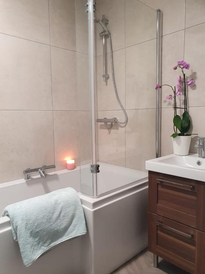 The Plaza Suites High St Bangor 외부 사진